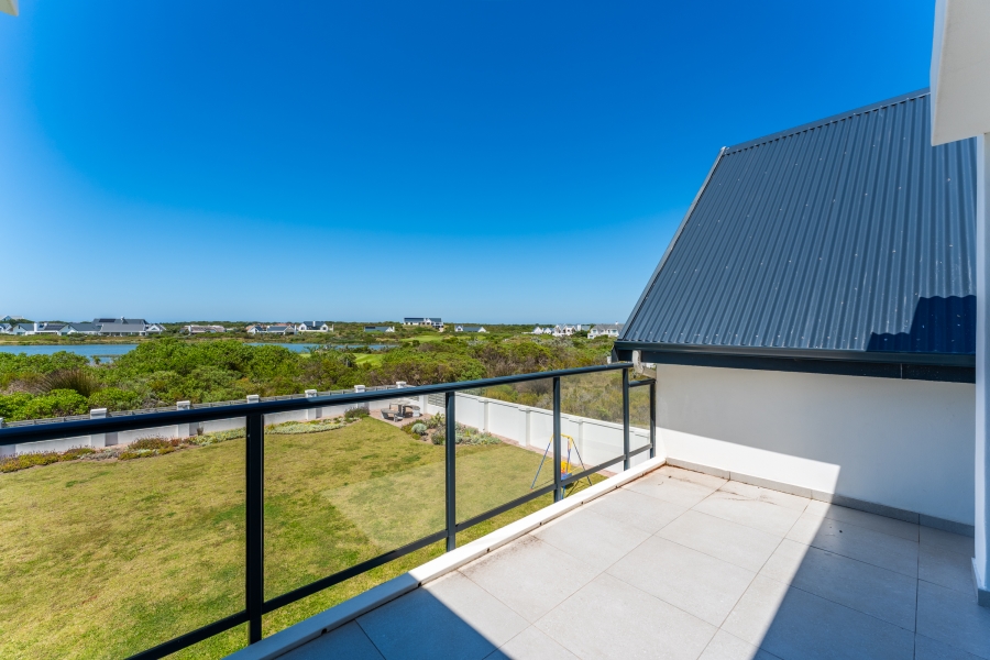 4 Bedroom Property for Sale in St Francis Links Eastern Cape